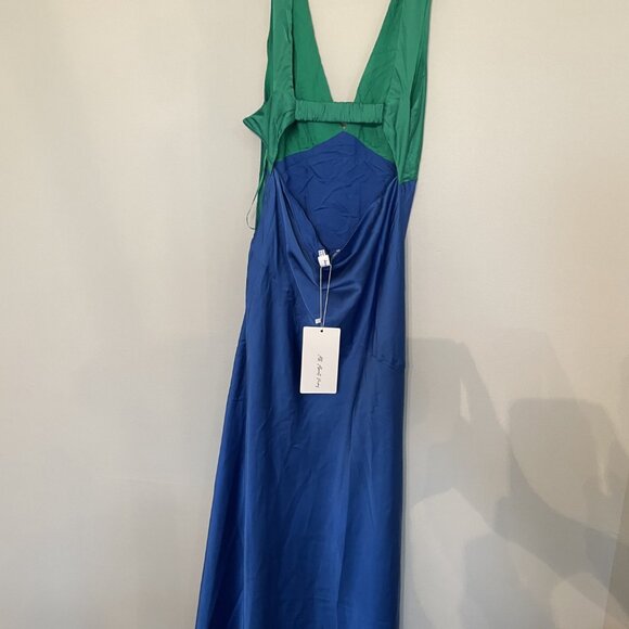 All About Mary Dress - Picture 2 of 3